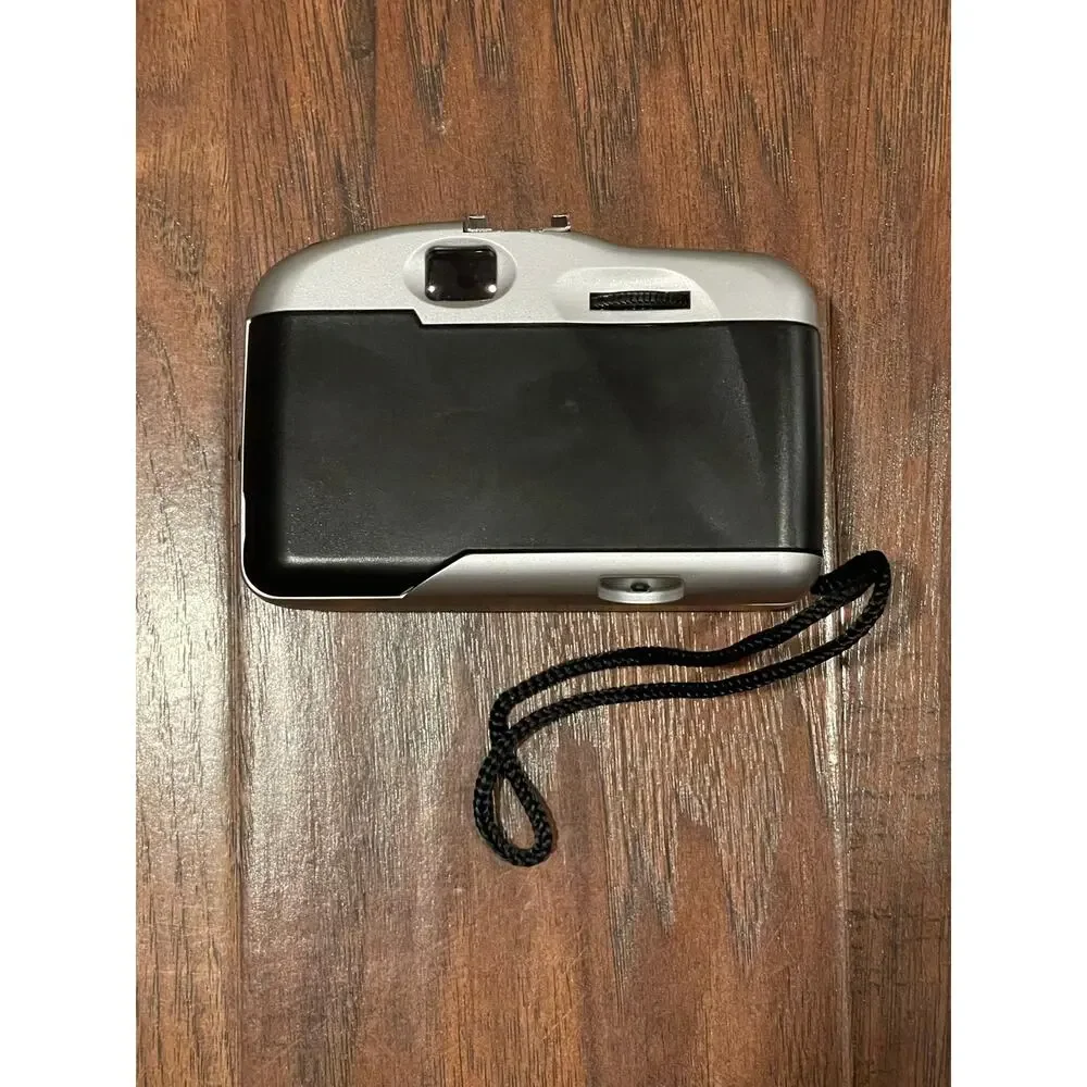 Vivitar IC 400 Point-And-Shoot 35mm Film Camera Retro